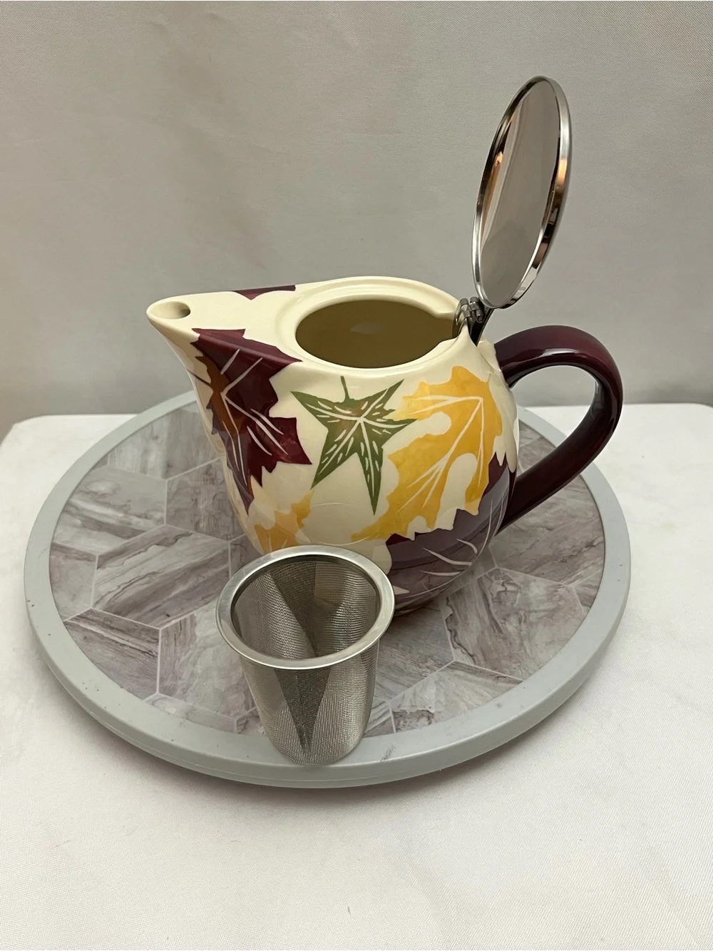 HuesNBrews I-Pot Ceramic Tea Infuser Pot Fall Leaves Stainless Lid Strainer Box
